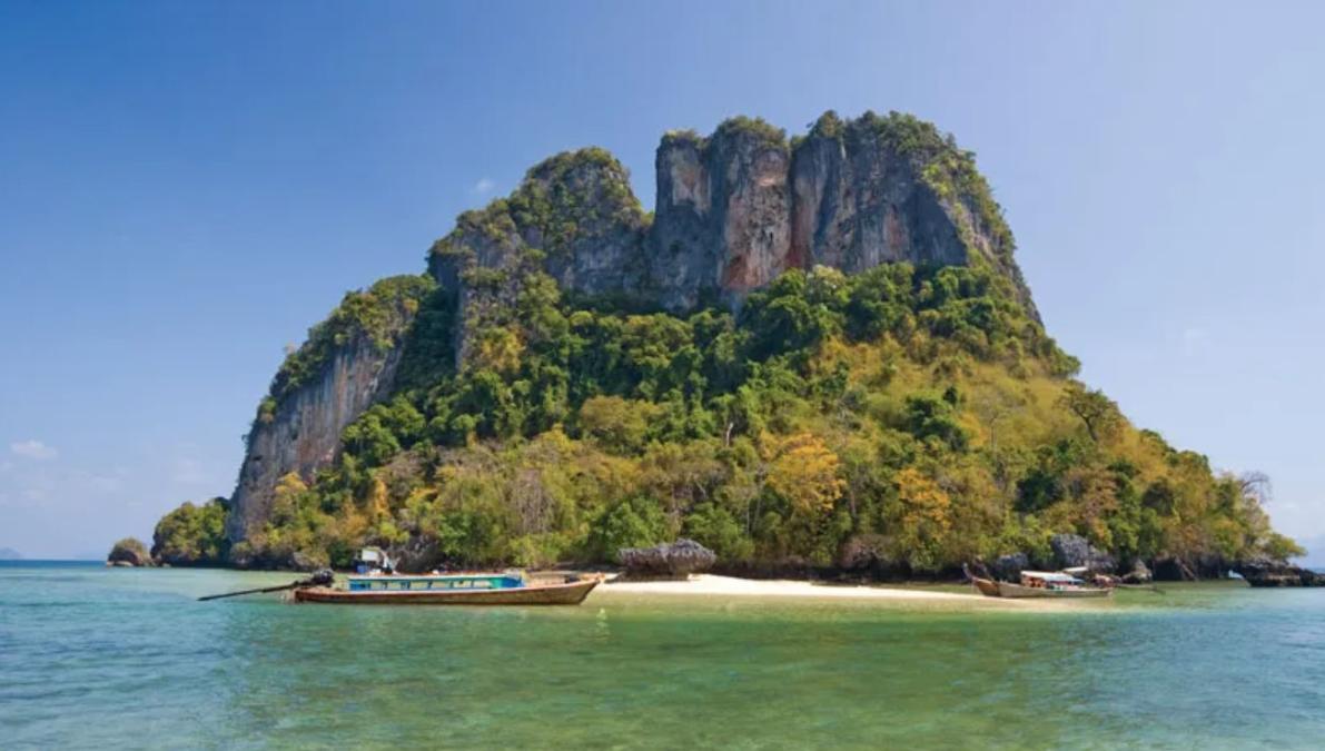 अन्डमान सागरमा डुङ्गा दुर्घटना, २५० बेपत्ता