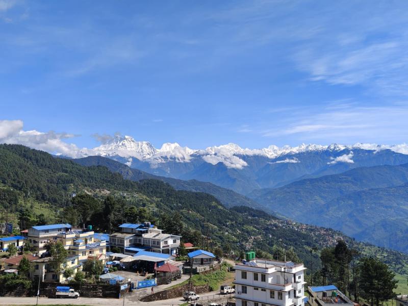 अविरल बर्षापछि खुलेको गौरिशंकर हिमाल