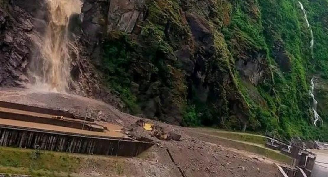 पहिरोमा पुरिएकाको अवस्था अज्ञात