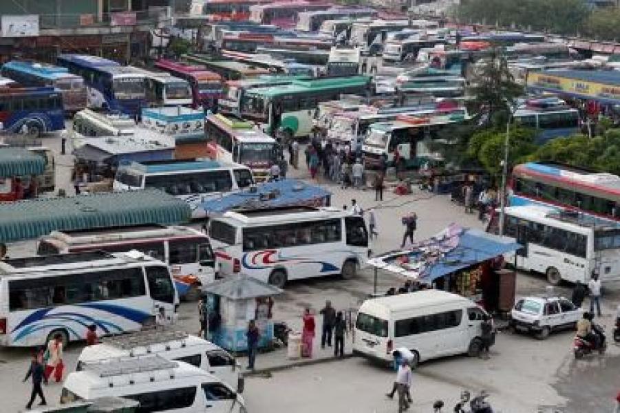 उपत्यकाबाट आठ लाख यात्रु बाहिरिए