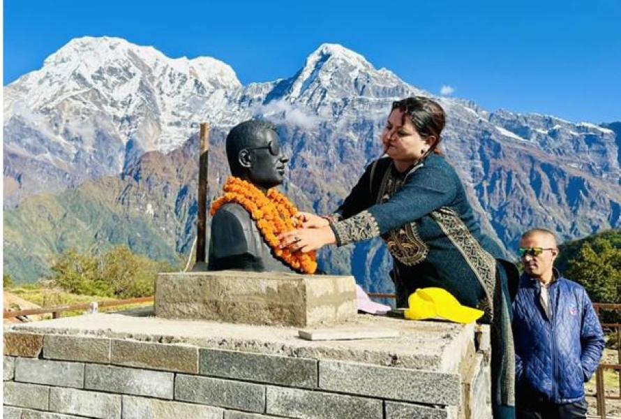 मर्दी हिमालमा सुदीपको शालिक