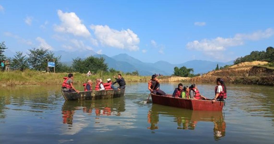 रिचार्ज पोखरी बनाइएका ‘काङ्साहोल ताल’मा डुङ्गा सयरसँगै माछापालन