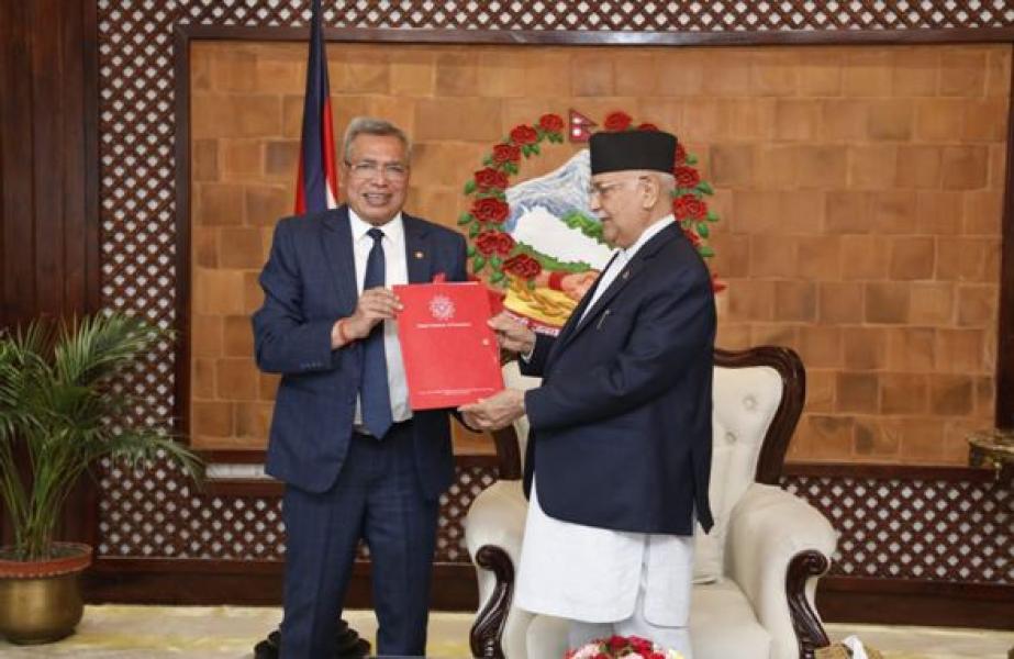 अर्थतन्त्र सुधारका लागि प्रधानमन्त्रीलाइ ४३ बुँदे सुझाव