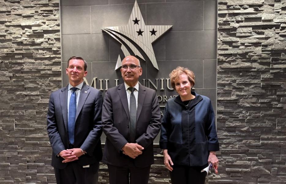 उपप्रधानमन्त्रीसँग  एमसिसीकी प्रमुख कार्यकारीको भेट