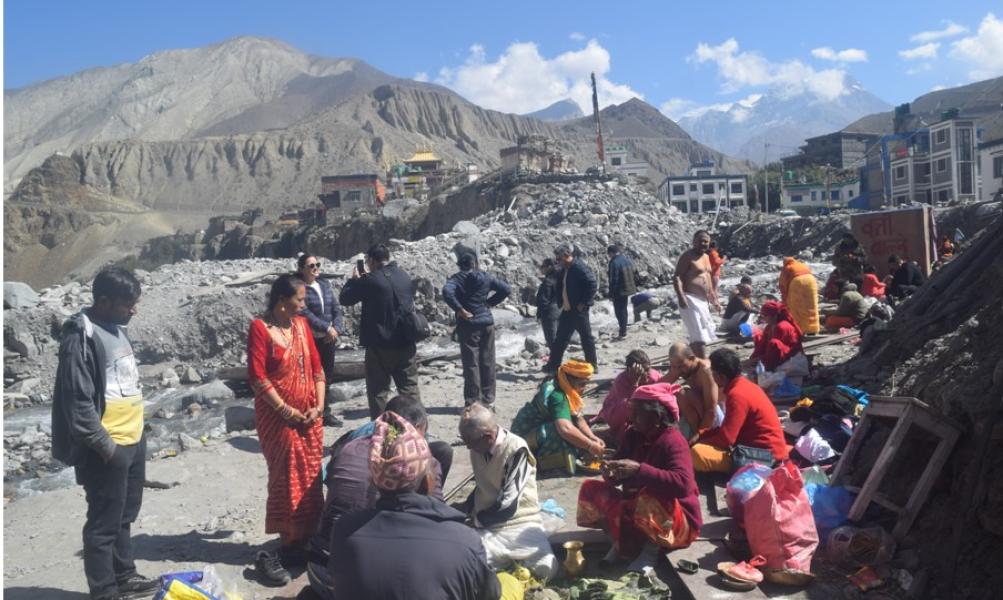 पवित्र तीर्थस्थल कागबेनीमा पितृतर्पण गर्नेको घुइँचो