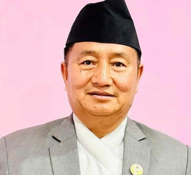 बागमती प्रदेशका मुख्य मन्त्री बहादुरसिंह लामाले लिनु भयो शपथ