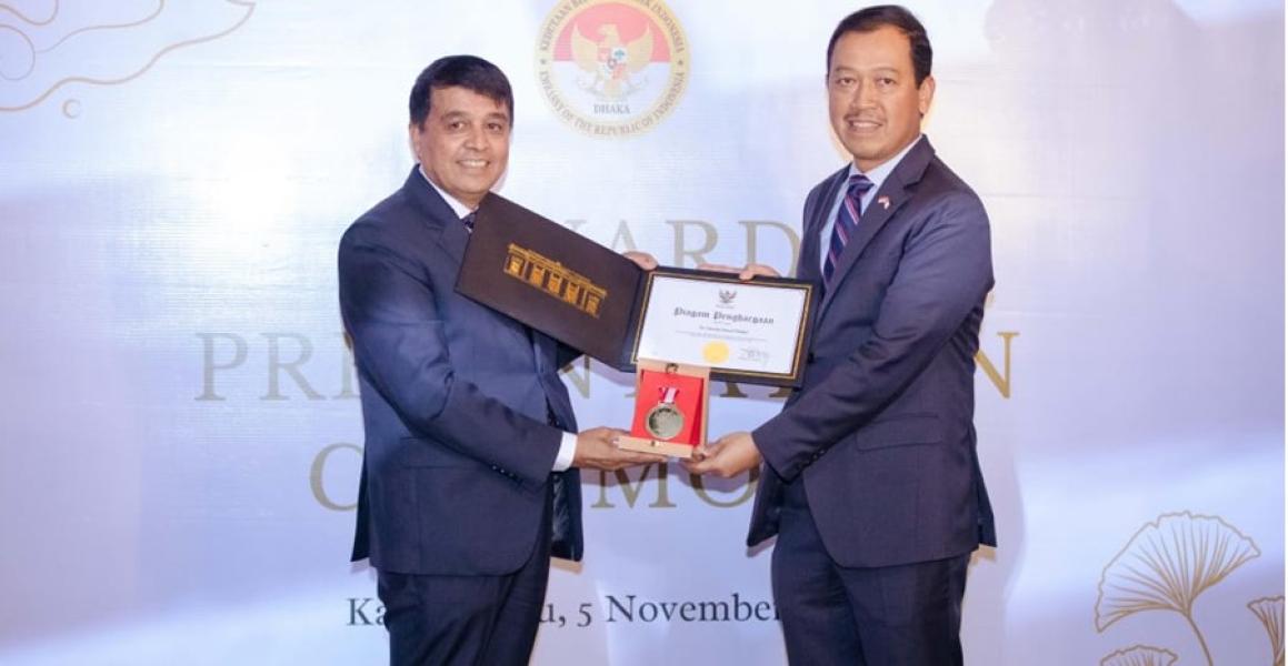 चन्द्र ढकाललाई इन्डोनेसिया सरकारको सम्मान