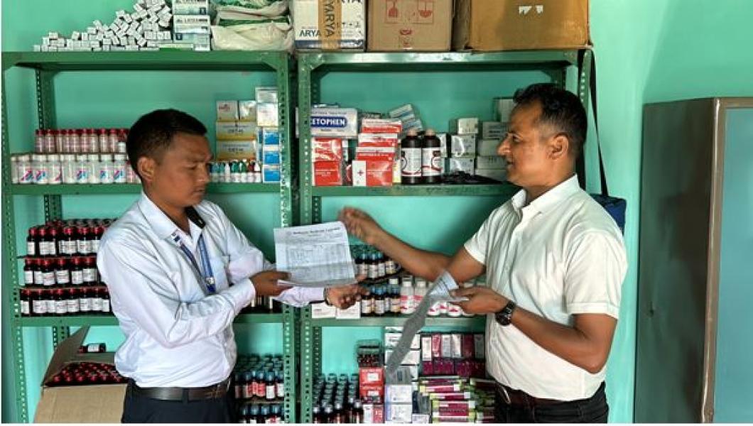 सामुदायिक स्वास्थ्य एकाइलाई औषधि प्रदान