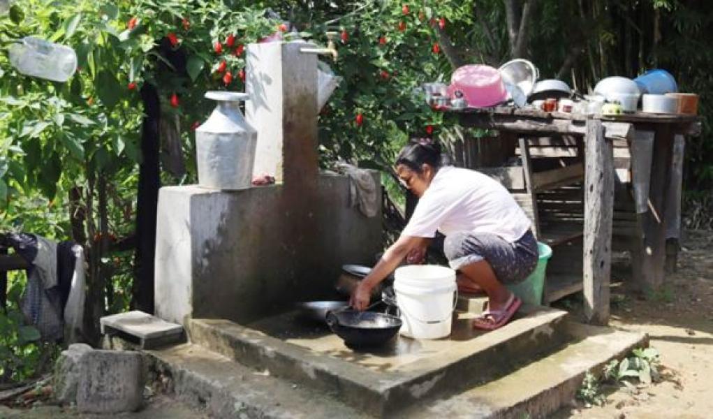 घरमै धारा पुगेपछि डोकोमा पानी बोक्ने बाध्यता हट्यो