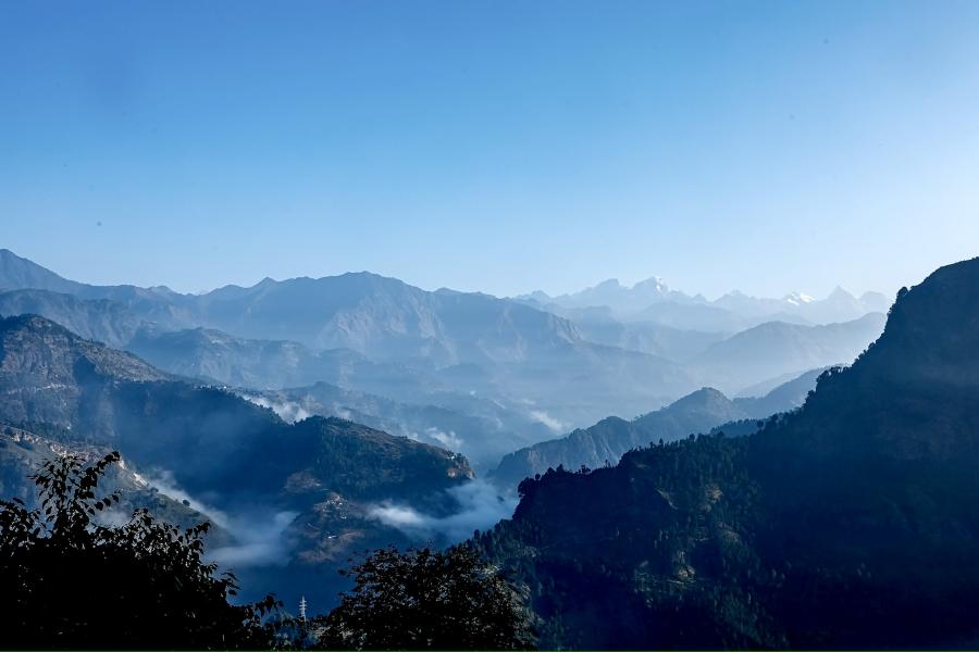 पहाड र अपि हिमाल