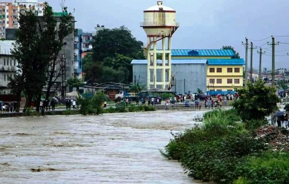 उपत्यकामा बाढीले मच्चायो वितन्डा एक को मृत्यु