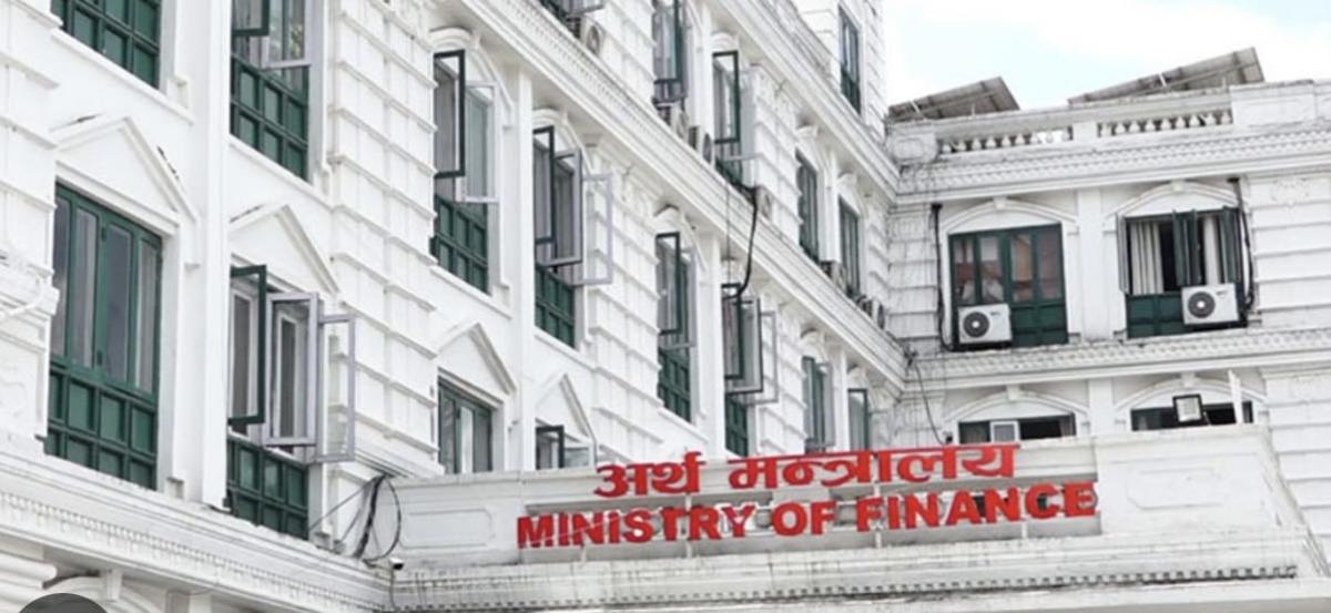 गत बर्ष सरकारले तीन खर्ब ६० अर्ब कर्जा लियो,  तीन खर्ब पाँच अर्ब ३७ करोड साँवा–ब्याज तिर्न खर्च गर्यो