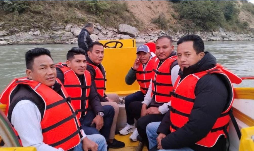 दोलालघाटमा मोटरबोट परीक्षण