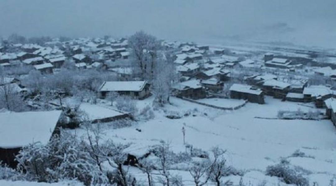 हुम्लामा हिमपात