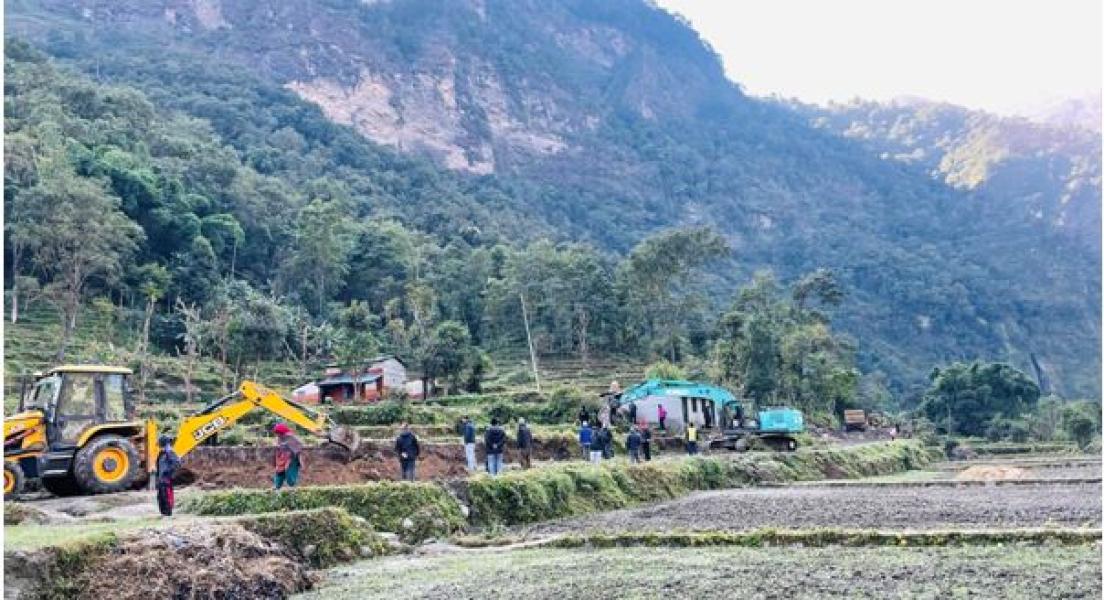 म्याग्दीको कृषि सडक कालोपत्र गर्न धमाधम तयारी गरिँदै