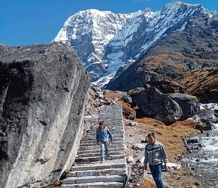 दुधकुण्डमा निर्माण गरिएको पदमार्ग