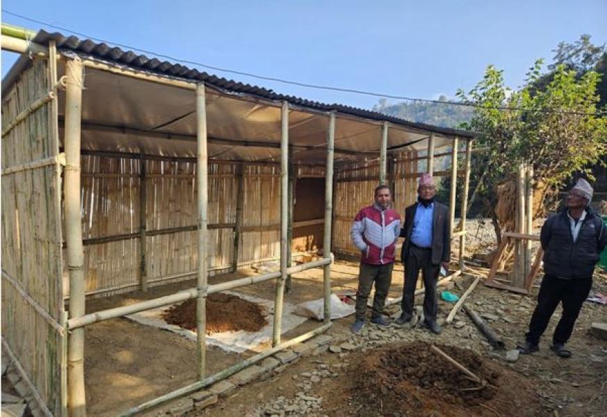 रोशीको बाढीपहिरो प्रभावितलाई बल्ल अस्थायी आवास निर्माण