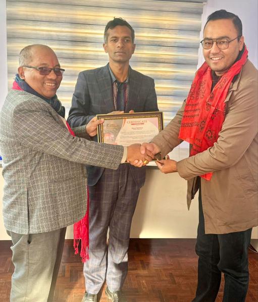 युवा व्यवसायी श्रेष्ठलाई राष्ट्रिय गौरव सम्मान