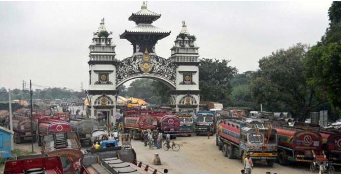वीरगञ्ज नाकाबाट  हवाई इन्धन र ग्यासको आयातमा कमी