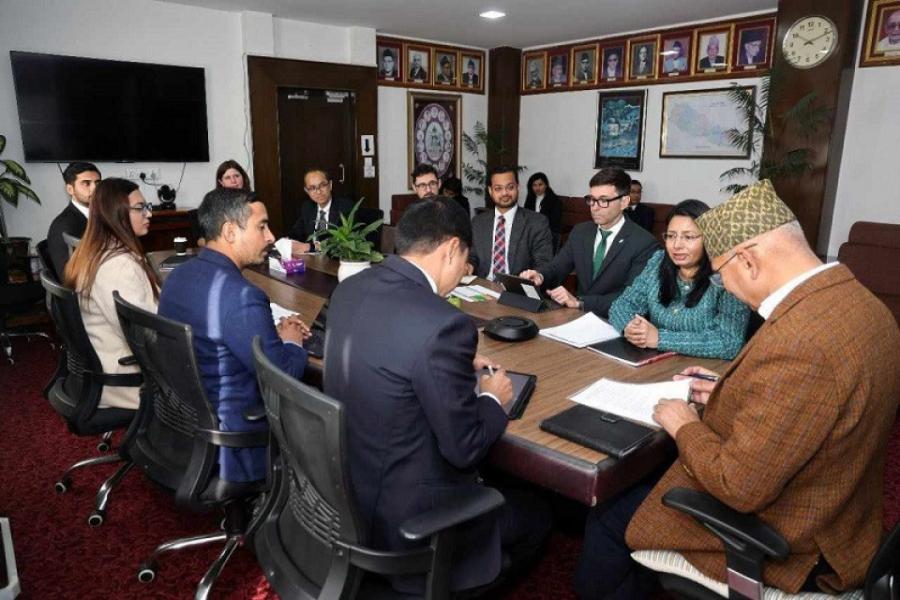 अर्थतन्त्रलाई सुदृढ गर्न सरकार नीतिगत र संरचनागत सुधारमा केन्द्रित : अर्थमन्त्री पौडेल