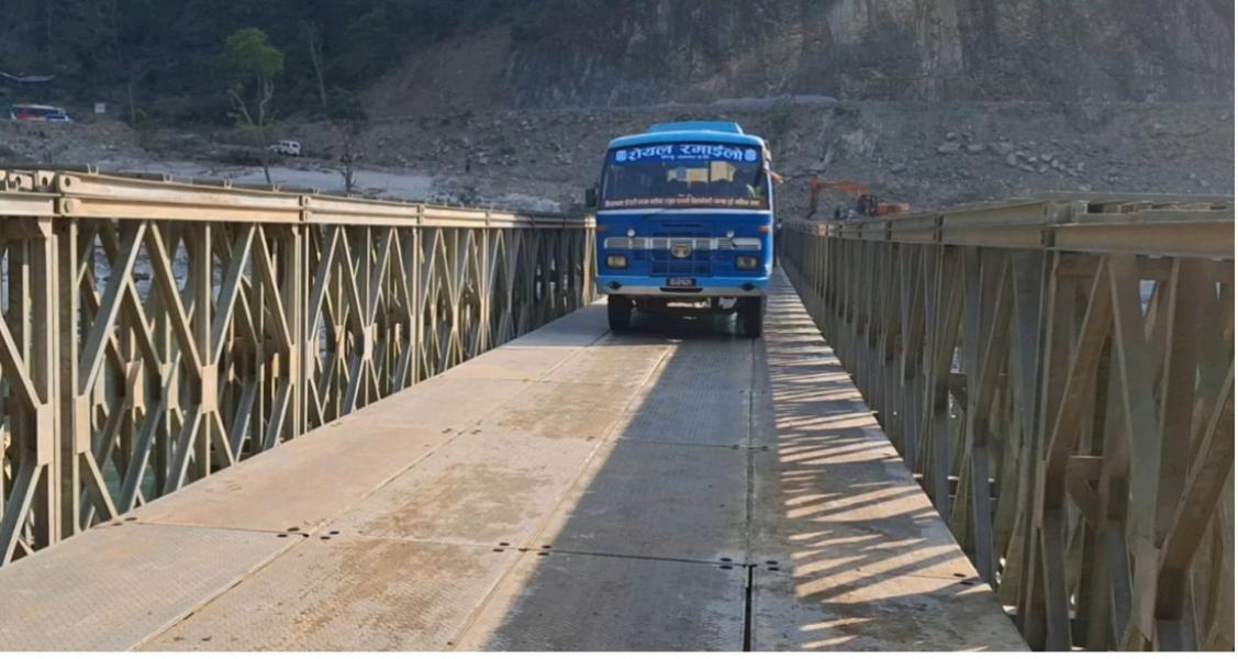 खोटाङको फोक्सिङटारमा अस्थायी बेलिब्रिज