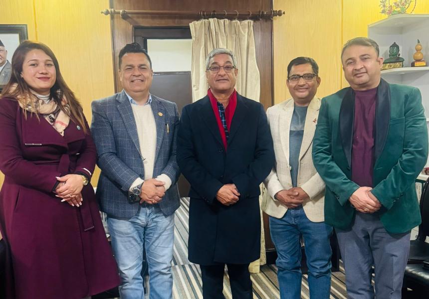 गैरआवासीय नेपालीलाई नेपालमा आवत–जावत तथा बसोबास गर्दा भिसा नचाहिने कानून बनाउँछौँ : गृहमन्त्री लेखक