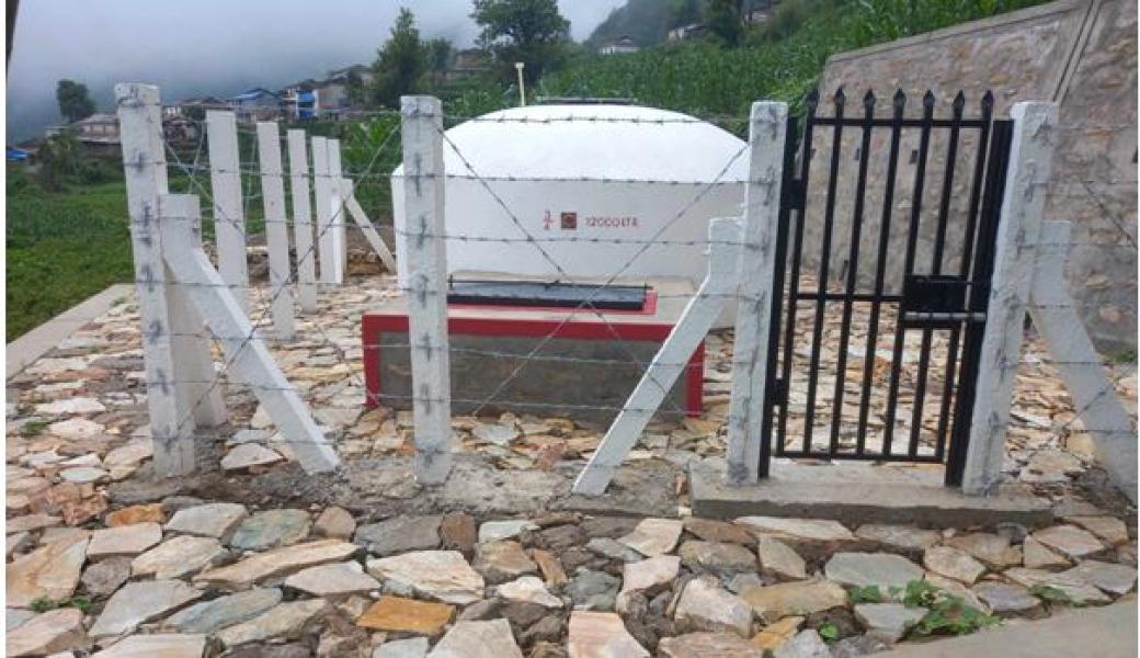 पर्यटकीय गाउँ लेसपारमा एक घर एक धारा विस्तार