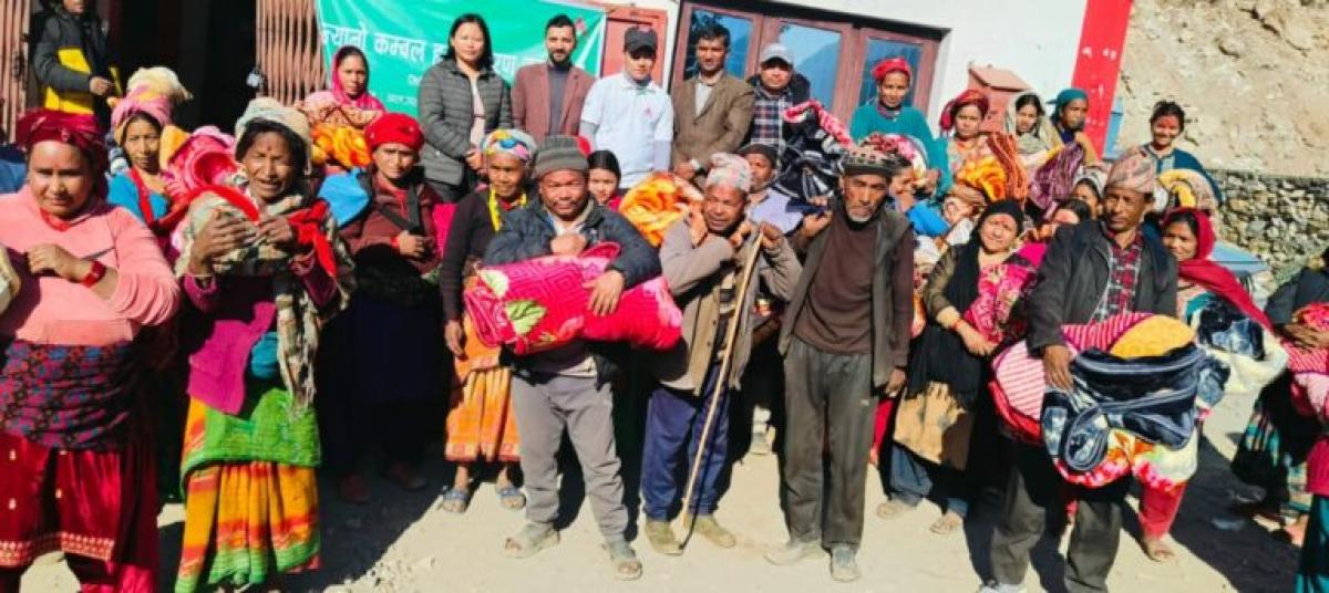 नबिल बैंकद्वारा जाजरकोट र रुकुम पश्चिमका भूकम्प प्रभावितलाई कम्बल वितरण