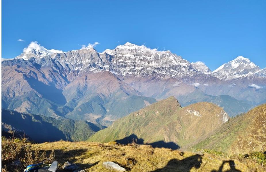 पर्यटक र पूर्वाधारका पर्खाइमा म्याग्दीको रुघाचौर