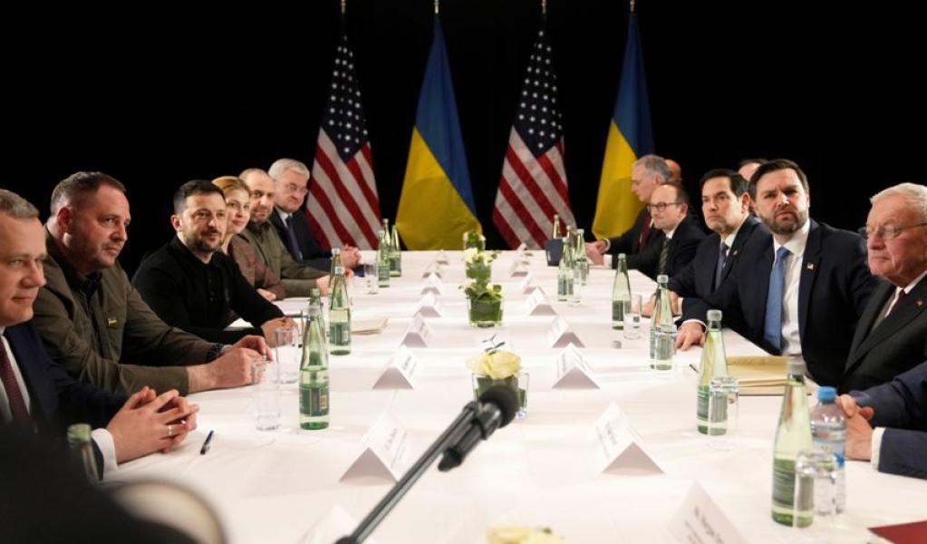 युक्रेनमा ट्रम्पको कुटनीतिक आक्रमणपछि रणनीतिक बैठकका लागि युरोपेली नेताहरू पेरिसमा पुनः एकजुट