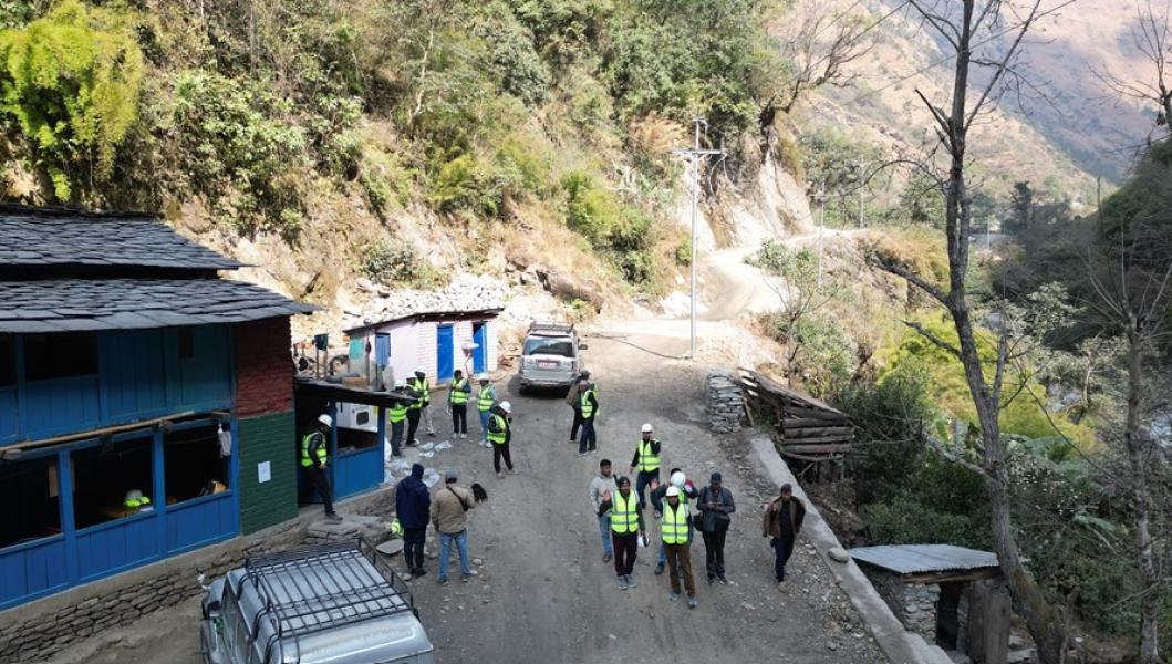 धवलागिरिका दुर्गम गाउँमा सडक पहुँचमा जोडियो