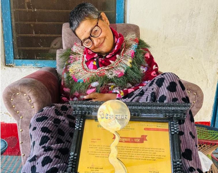 ‘कोशी एक्सिलेन्स अवार्ड’ साहित्यकार घिमिरेलाई अर्पण