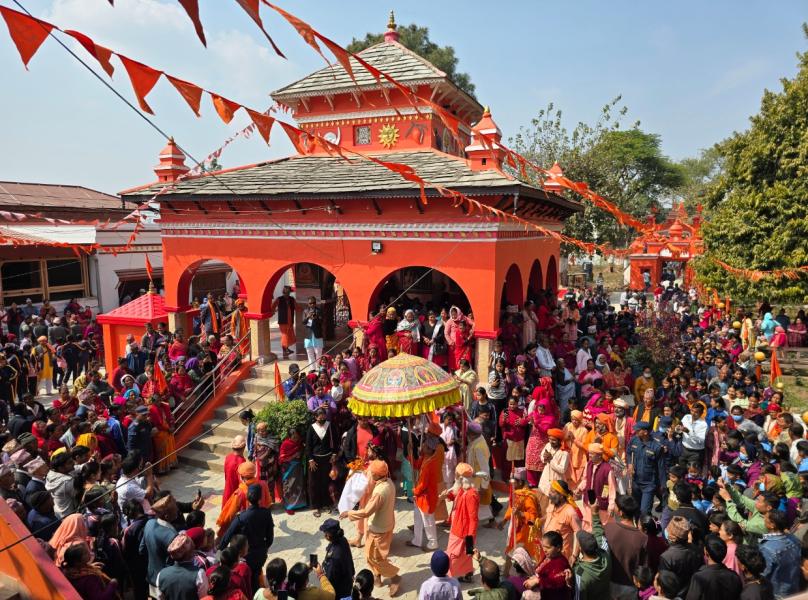 पिरफिरे मेलामा भक्तजन