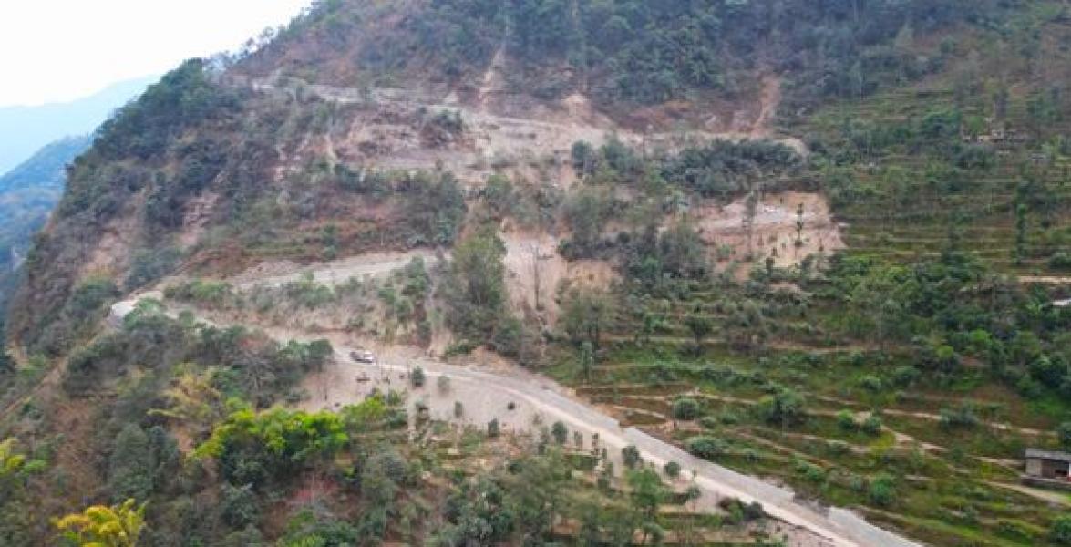 मार्ग खुलेको १५ वर्षपछि सडक स्तरोन्नति