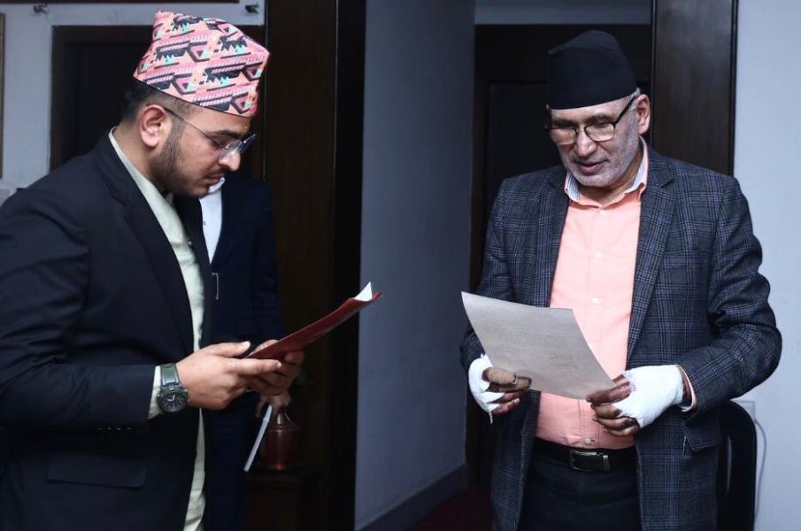 प्राधिकरणका नवनियुक्त अध्यक्ष शरद ओझाले लिए सपथ