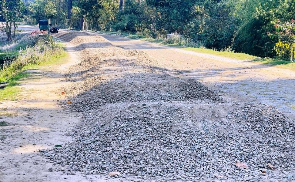 बङ्क–नायल–बुडर सडक कालोपत्रको काम अगाडि बढाउने प्रतिबद्धता