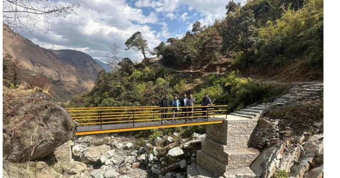 बाङखोलामा पुुल निर्माण भएपछि पदमार्गमा आउने पर्यटकलाई सहज