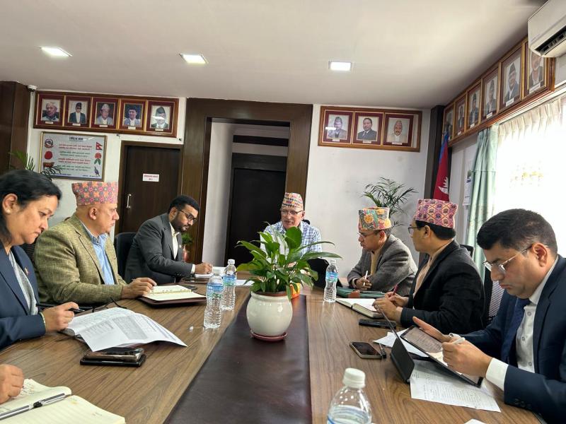 नयाँ बजेट निर्माण सम्बन्धी खानेपानी र संघीय मामिला मन्त्रालयसँग छलफल