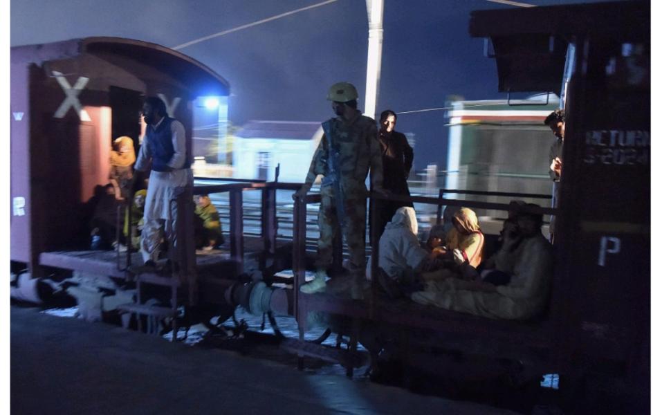 रेल बन्धक मुक्त गर्न पाकिस्तानको ‘पूर्ण–स्तर’ को अपरेसन