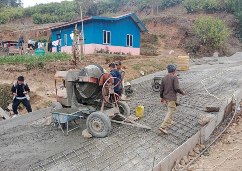 गाउँगाउँमा सडक स्तरोन्नति भएपछि नागरिक उत्साहित