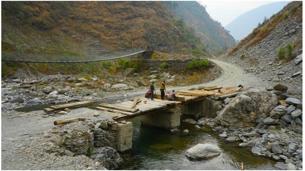 सम्झौता भएको पाँच वर्षमा पनि पुल निर्माण थालिएन