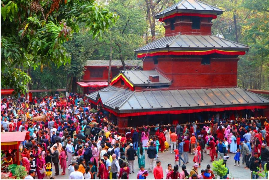 चैते दसैँमा बागलुङ कालिकामा भक्तजनको भिड