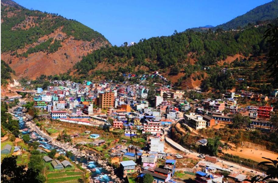 फस्टाउँदै बुर्तिबाङको पर्यटन व्यवसाय