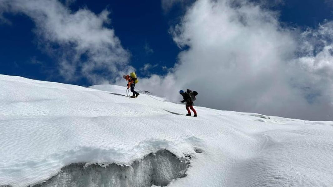 एकैदिन ३२ आरोही अन्नपुर्ण चुचुरोमा