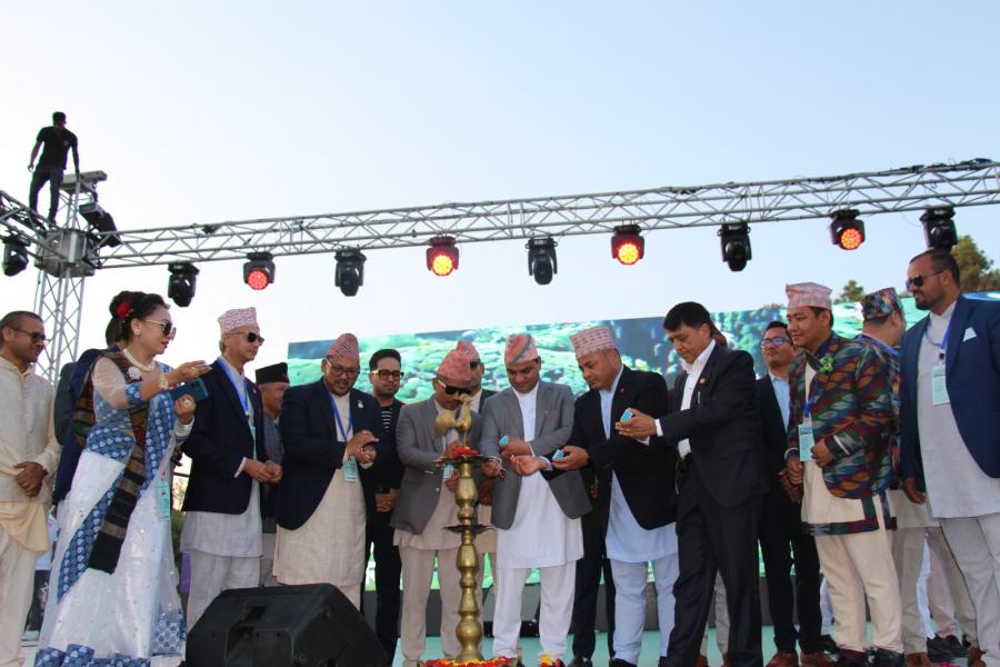 युएईमा ४० हजार सहभागी नेपाल फेष्टिभलको स्वास्थ्य मन्त्री पौडेलद्वारा उद्घाटन