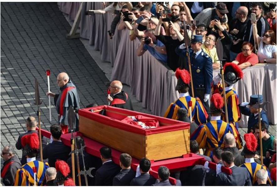 VATICAN-RELIGION-POPE