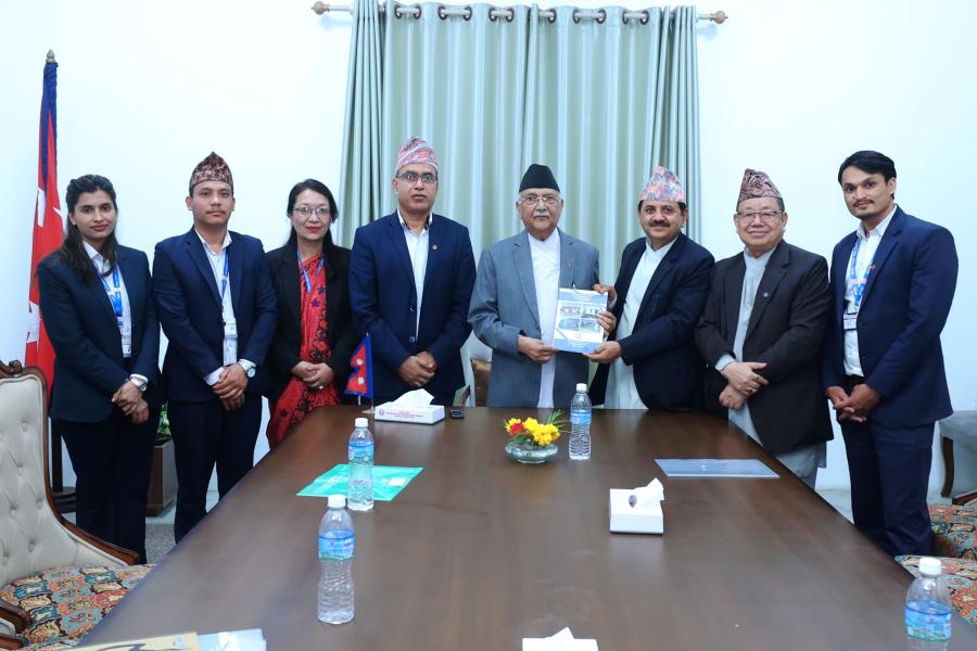 प्रधानमन्त्रीसमक्ष नाष्टको सेवा आयोगको प्रतिवेदन पेस