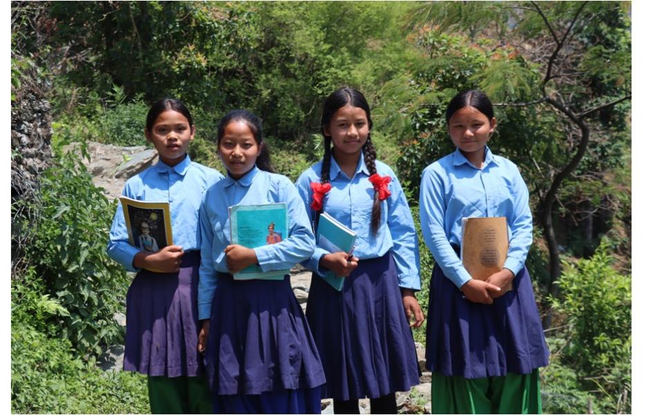 अब्बल बन्दै कान्दाका चेपाङ बालबालिका