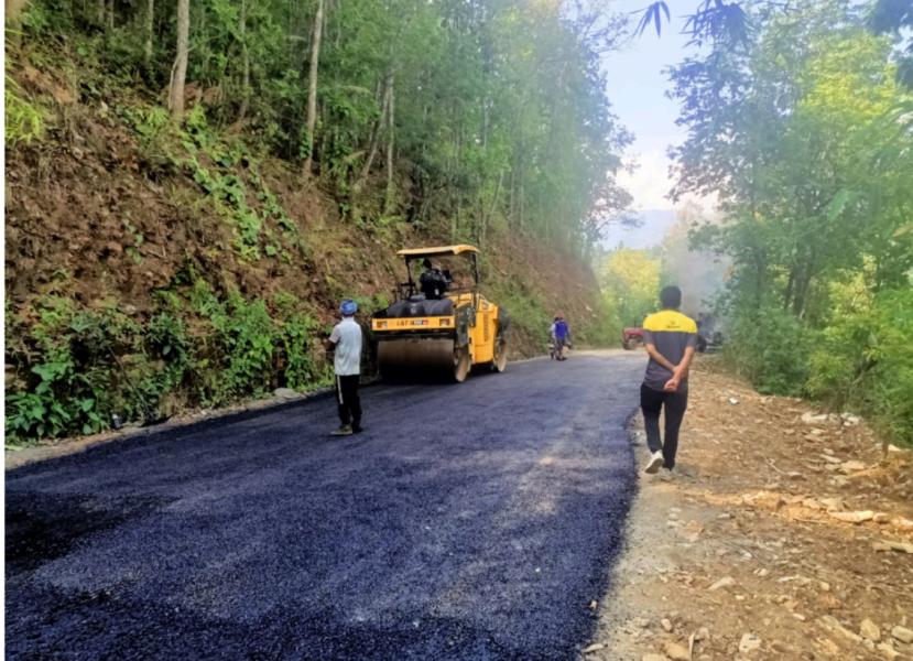 बागलुङ र जैमिनी नगरपालिकालाई जोड्ने सडक कालोपत्र