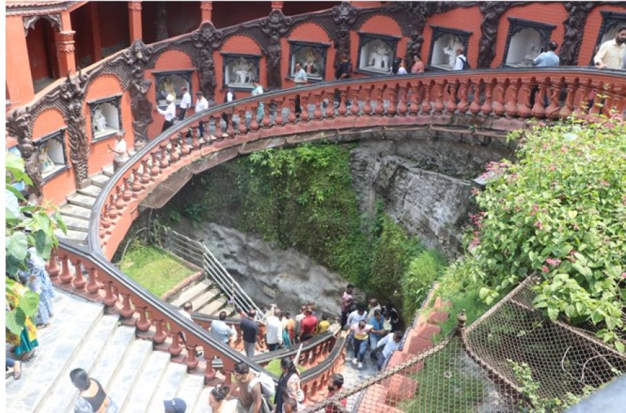 गुप्तेश्वर गुफामा पर्यटकको आगमन वृद्धि